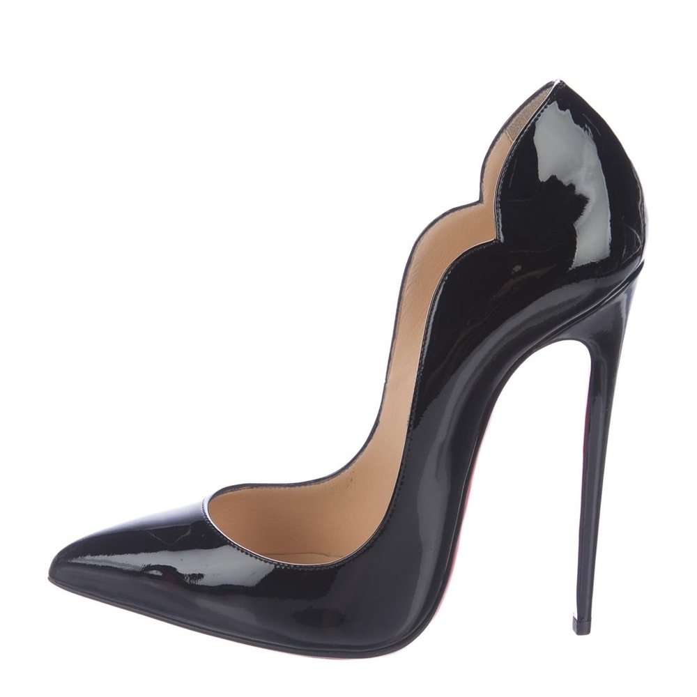 ISO- Christian Louboutin Hot Chicks 130mm  39/39.5